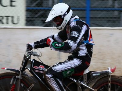 Matěj Kůs na dráze, Pardubice – Olymp Praha, 2011