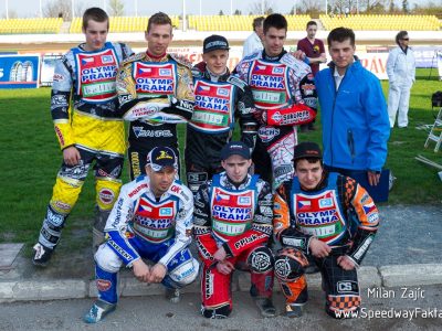 Matěj Kůs s&nbsp;týmem, PSK Olymp Praha – PDK Mšeno, 2013